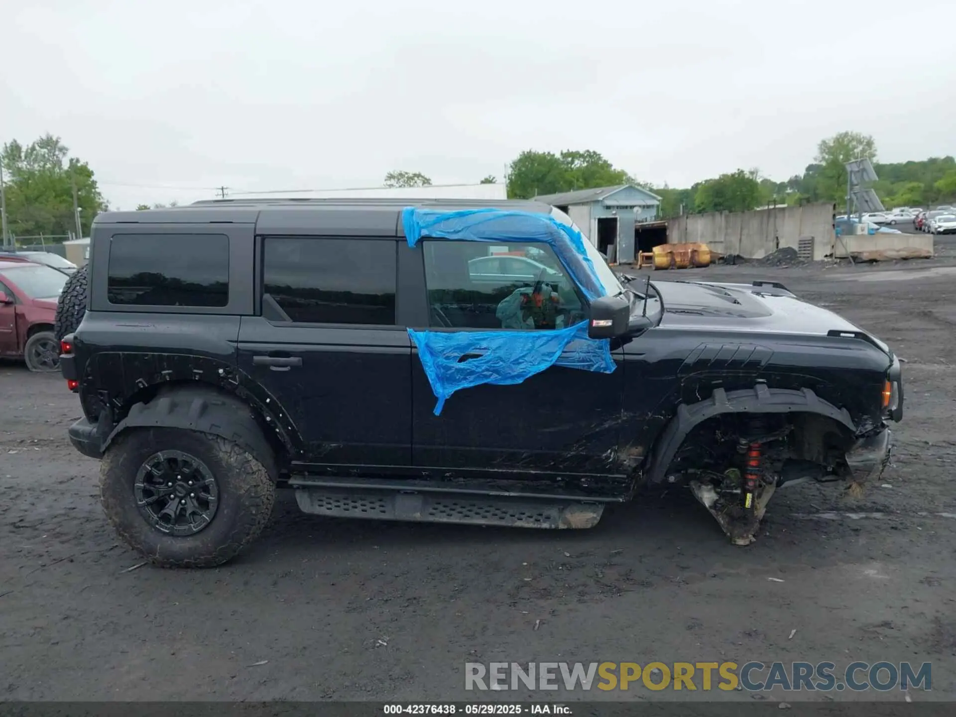 13 Photograph of a damaged car 1FMEE5JR9PLB23222 FORD BRONCO 2023