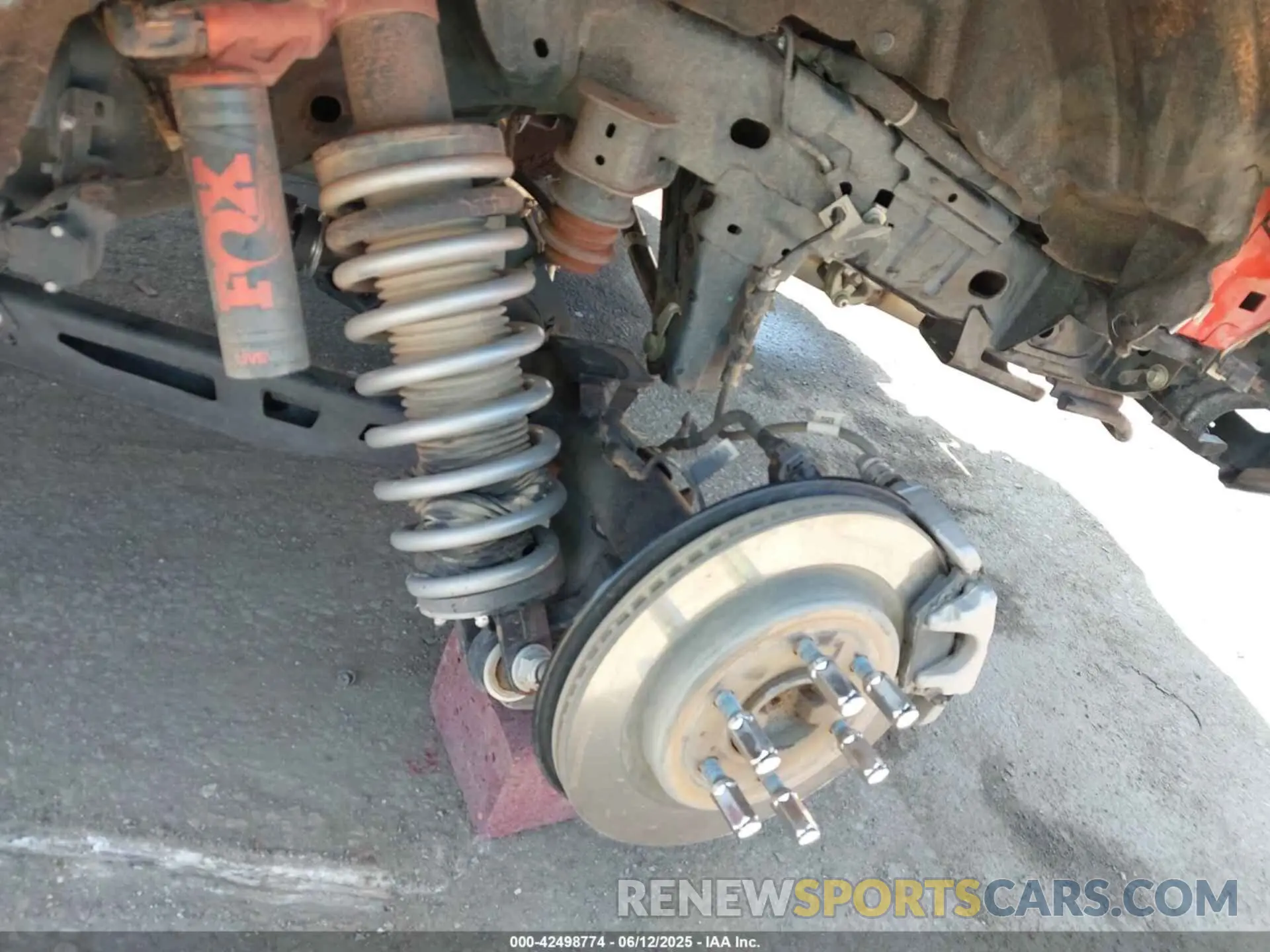 19 Photograph of a damaged car 1FMEE5JR9PLB90113 FORD BRONCO 2023