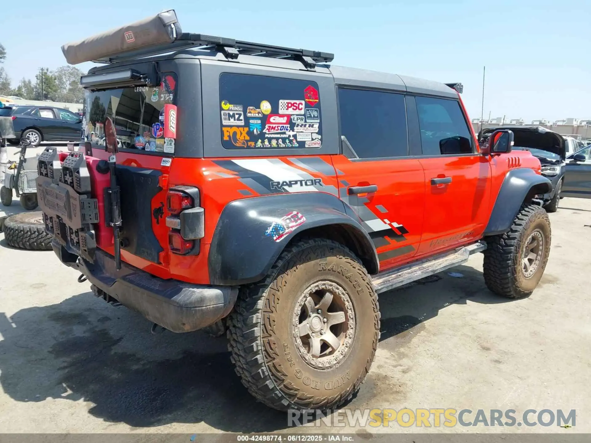 4 Photograph of a damaged car 1FMEE5JR9PLB90113 FORD BRONCO 2023