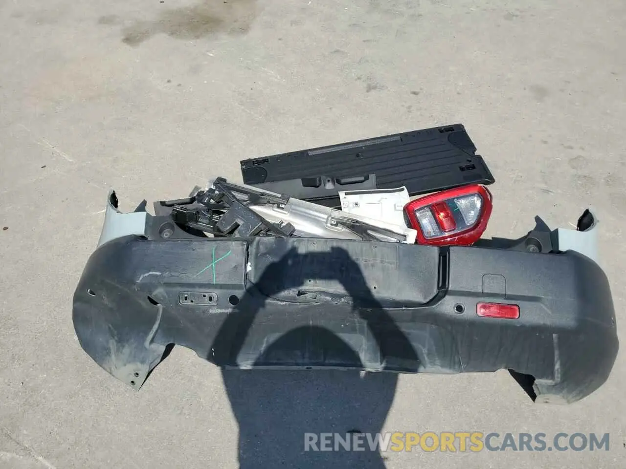15 Photograph of a damaged car 3FMCR9B68PRD27261 FORD BRONCO 2023