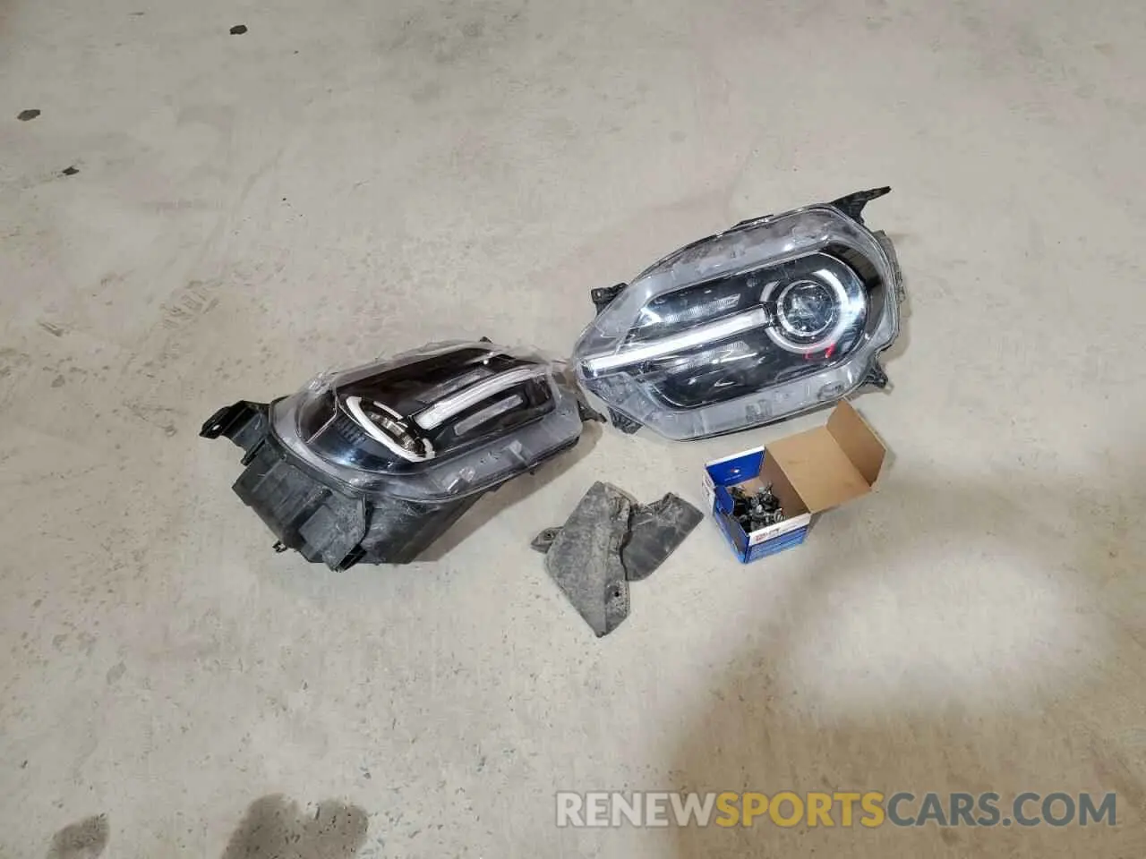 13 Photograph of a damaged car 3FMCR9B6XPRE36014 FORD BRONCO 2023