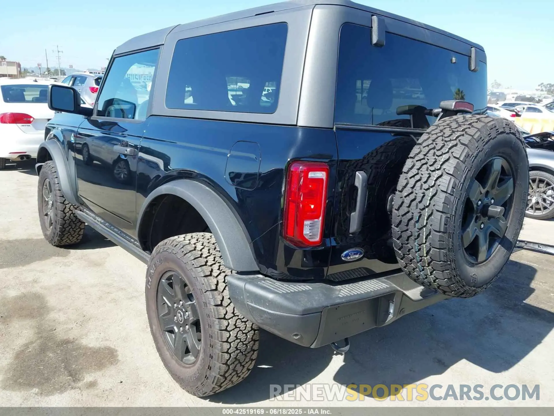 3 Photograph of a damaged car 1FMDE1AH3RLB44629 FORD BRONCO 2024
