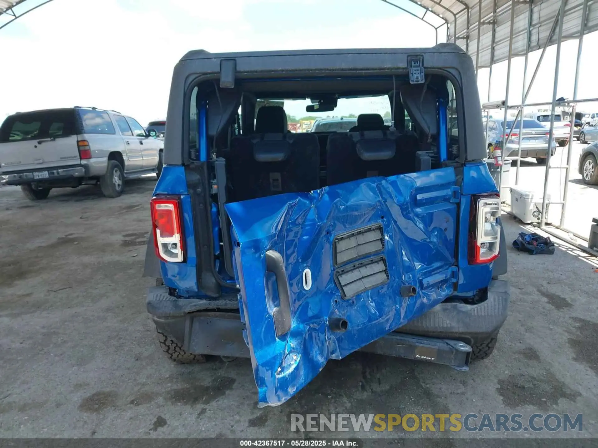 16 Photograph of a damaged car 1FMDE1AH9RLB15202 FORD BRONCO 2024