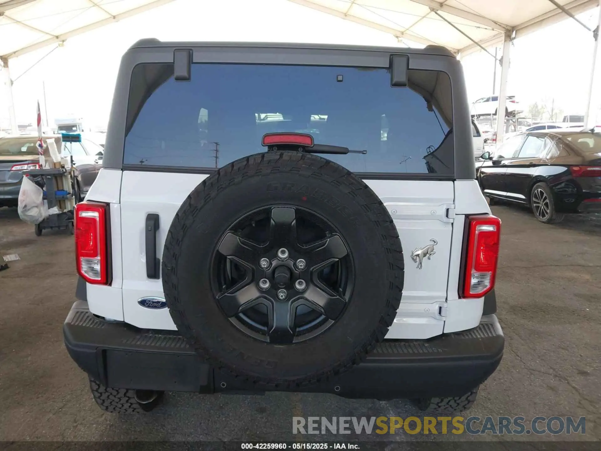 16 Photograph of a damaged car 1FMDE1AP4RLB42881 FORD BRONCO 2024