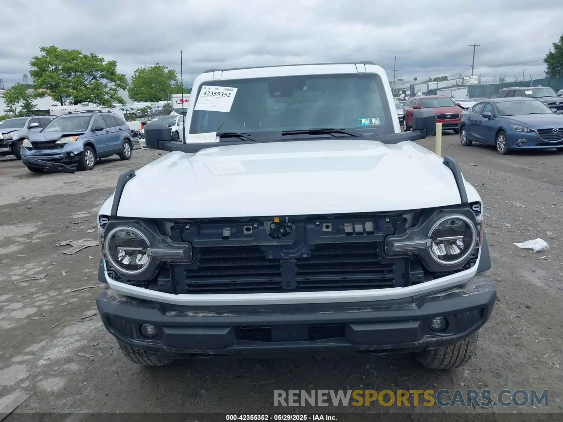 13 Photograph of a damaged car 1FMDE7BH6RLB22321 FORD BRONCO 2024