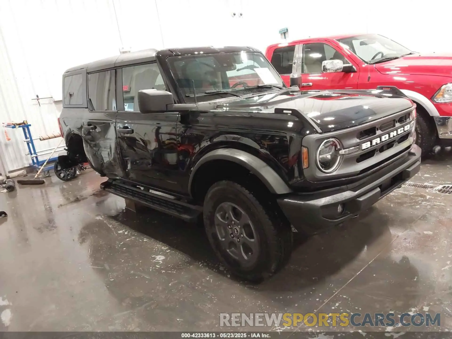 1 Photograph of a damaged car 1FMDE7BH8RLB15323 FORD BRONCO 2024