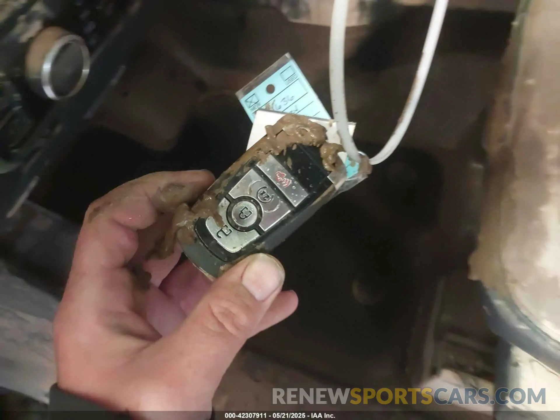11 Photograph of a damaged car 1FMDE8BH3RLB38272 FORD BRONCO 2024