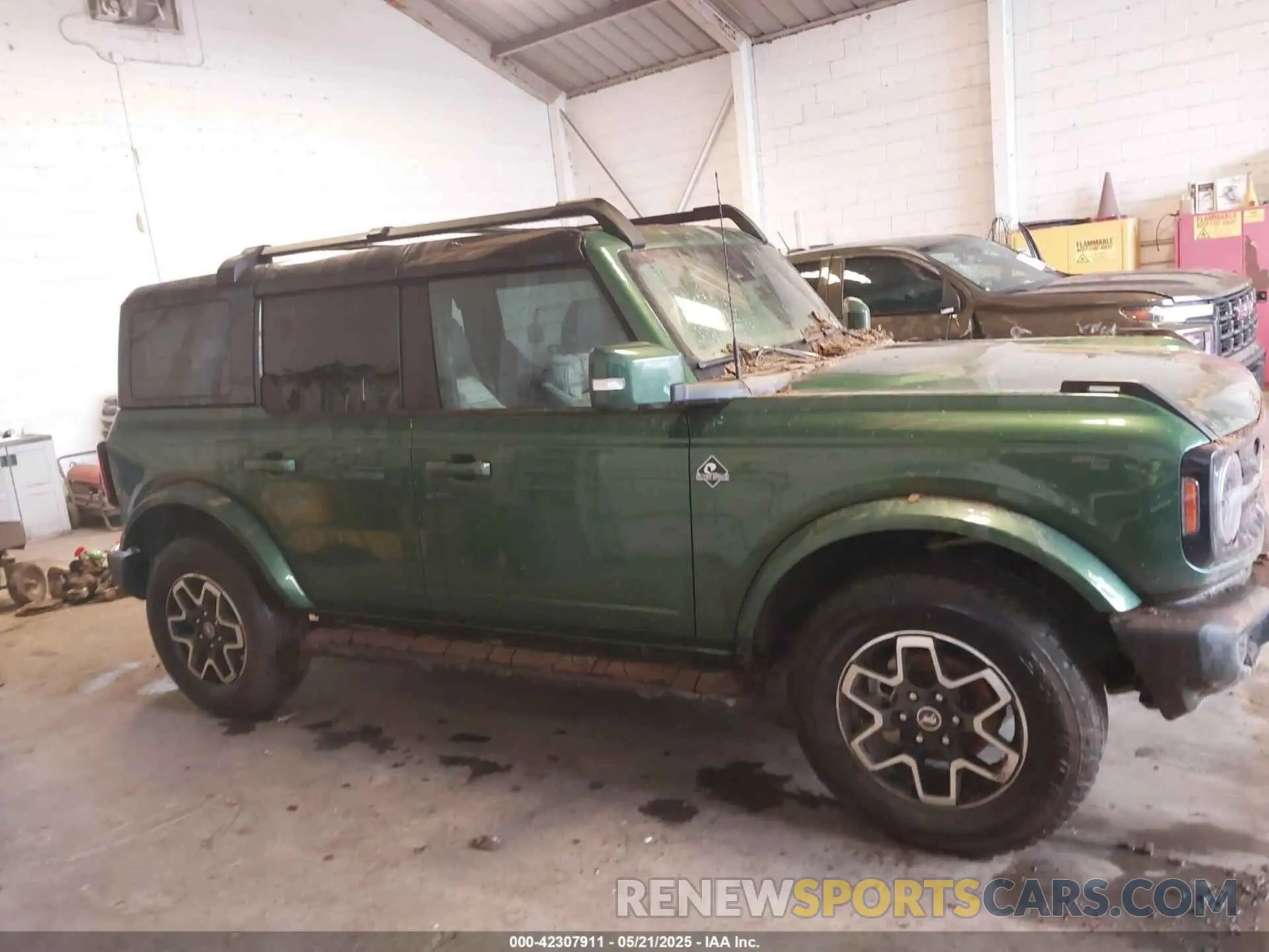 13 Photograph of a damaged car 1FMDE8BH3RLB38272 FORD BRONCO 2024