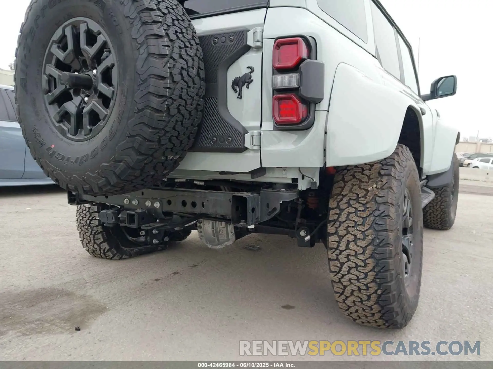 12 Photograph of a damaged car 1FMEE0RRXRLB33753 FORD BRONCO 2024