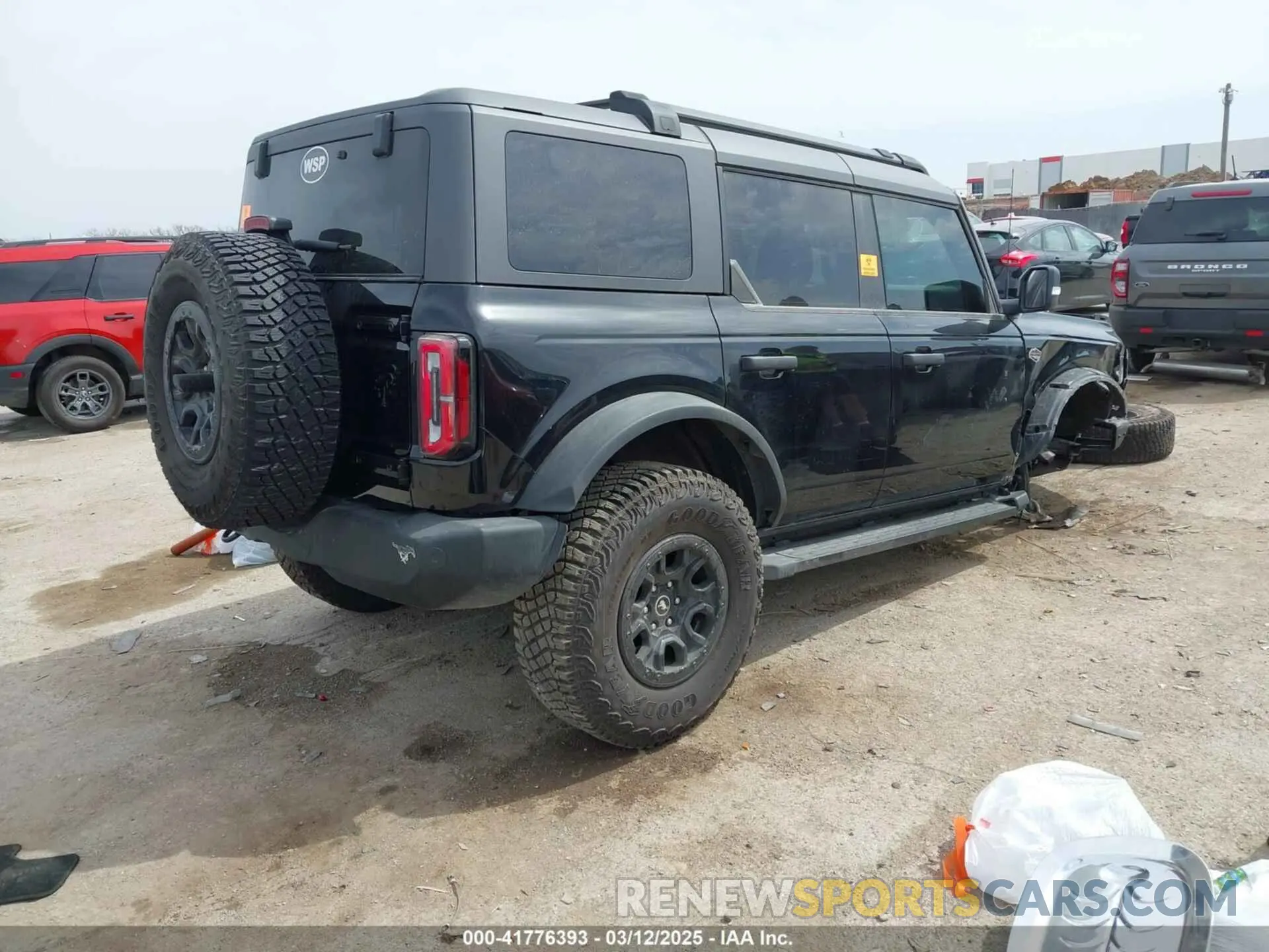 4 Photograph of a damaged car 1FMEE2BP3RLB31265 FORD BRONCO 2024
