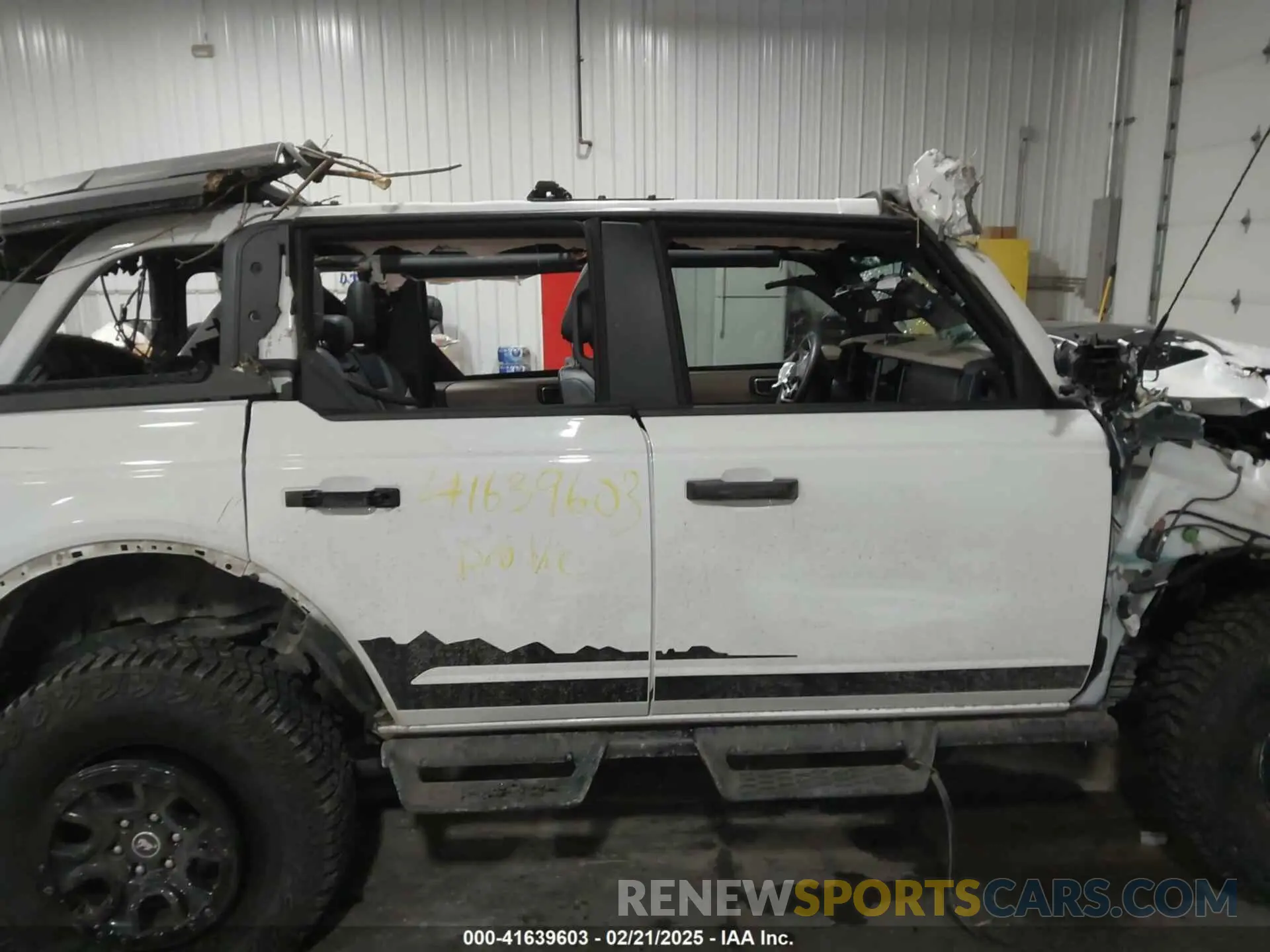 13 Photograph of a damaged car 1FMEE2BP9RLA70391 FORD BRONCO 2024