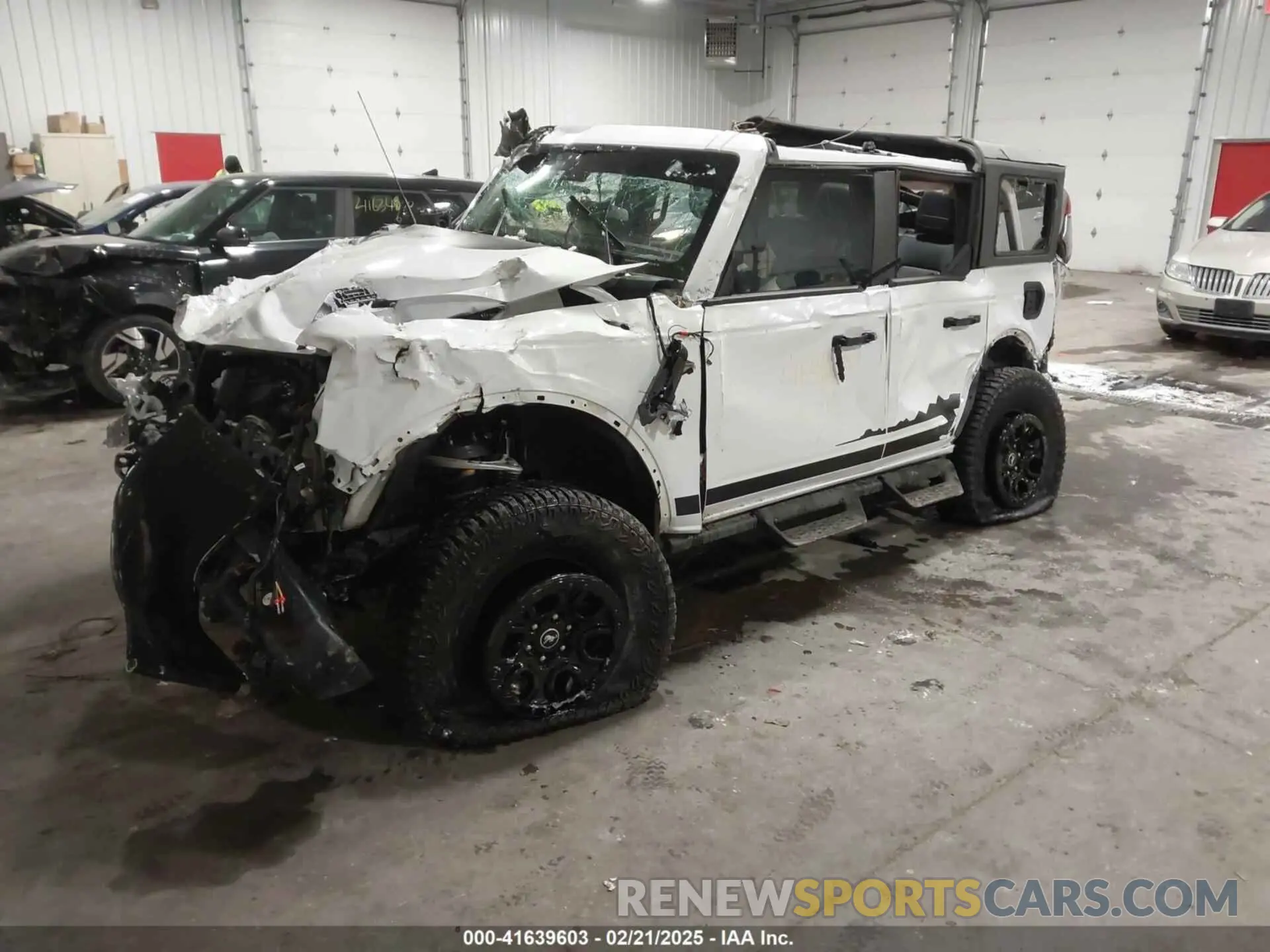 2 Photograph of a damaged car 1FMEE2BP9RLA70391 FORD BRONCO 2024
