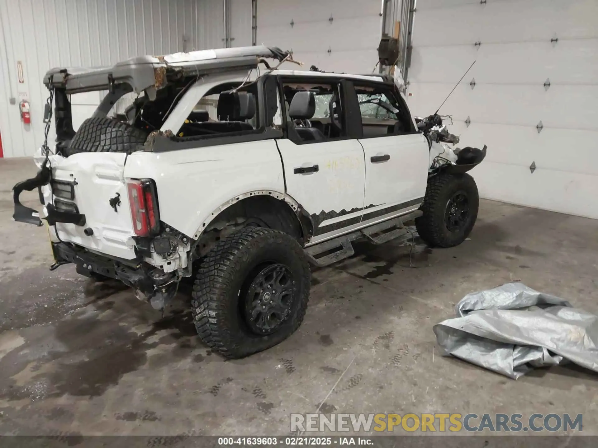 4 Photograph of a damaged car 1FMEE2BP9RLA70391 FORD BRONCO 2024