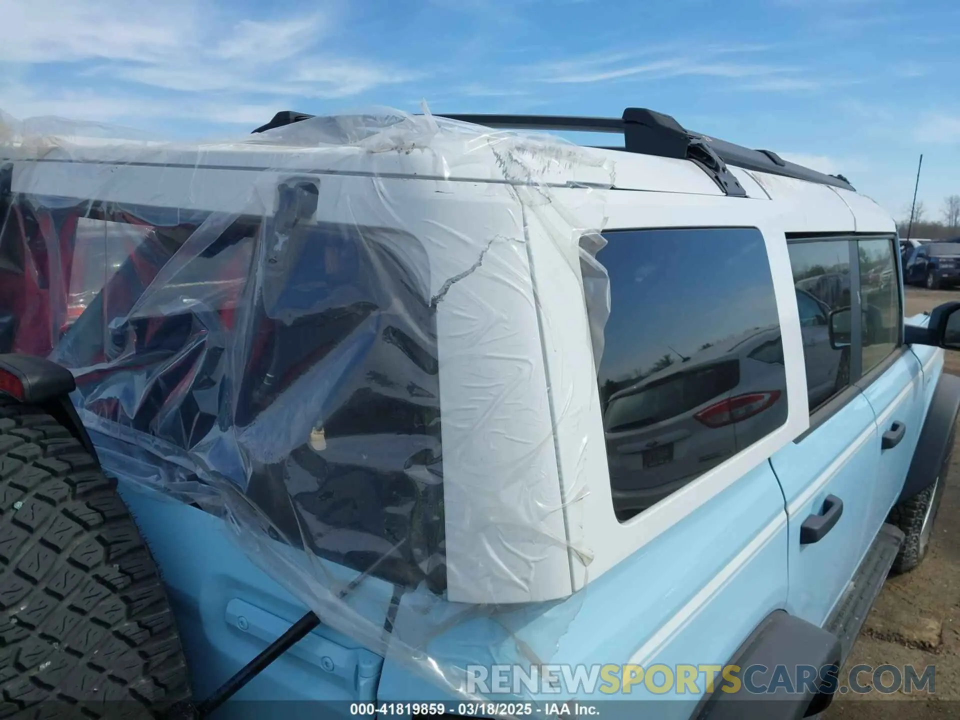 18 Photograph of a damaged car 1FMEE4GP5RLA27154 FORD BRONCO 2024