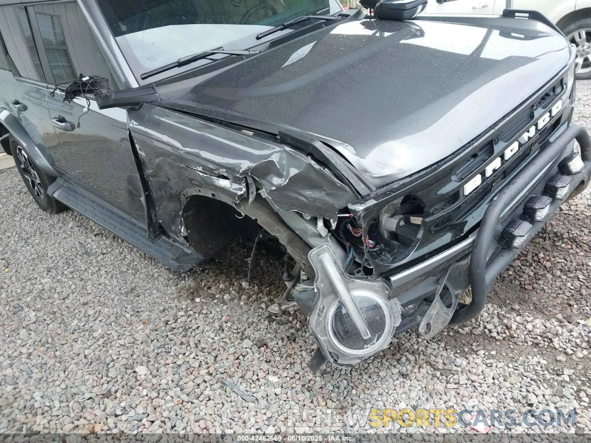 6 Photograph of a damaged car 1FMEE8BP1RLA59419 FORD BRONCO 2024