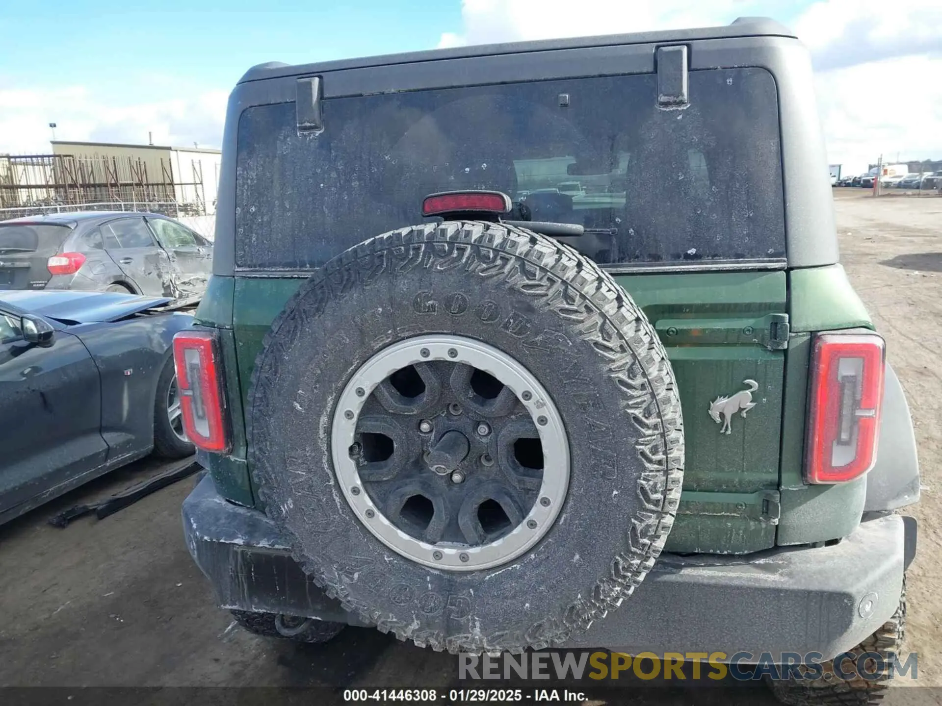 17 Photograph of a damaged car 1FMEE8BP8RLA41595 FORD BRONCO 2024