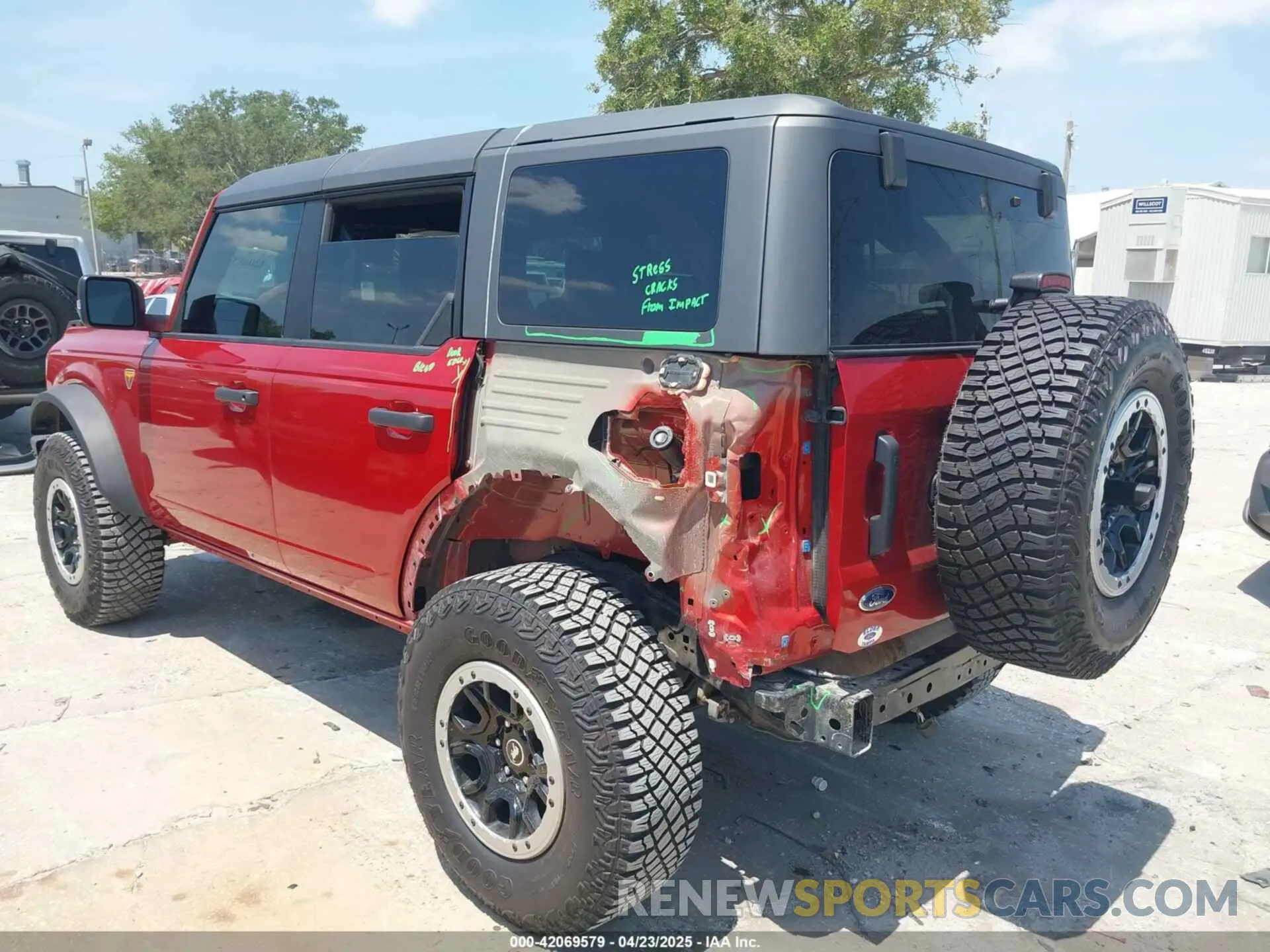 6 Photograph of a damaged car 1FMEE9BP0RLA41564 FORD BRONCO 2024