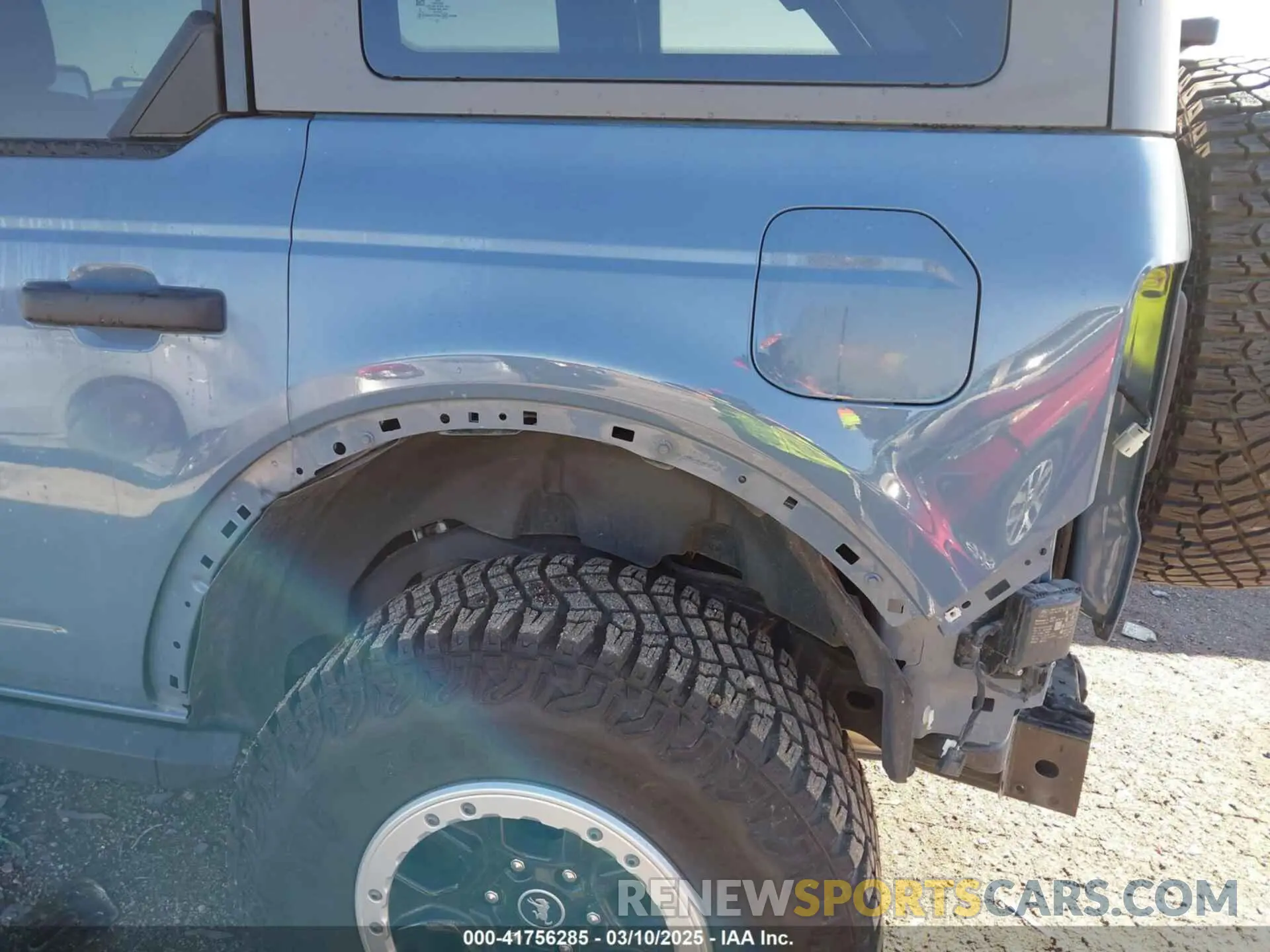 18 Photograph of a damaged car 1FMEE9BP2RLA26774 FORD BRONCO 2024