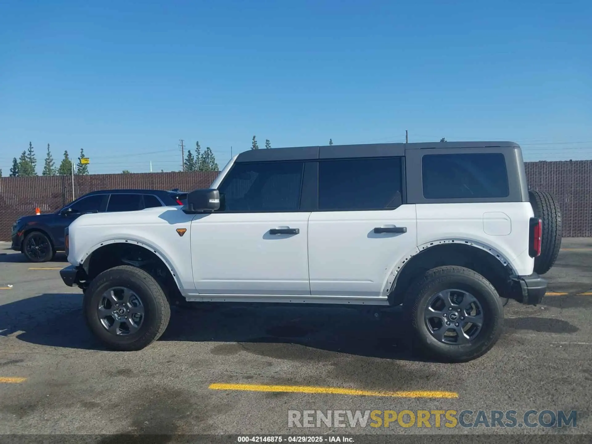 14 Photograph of a damaged car 1FMEE9BP5RLA09693 FORD BRONCO 2024