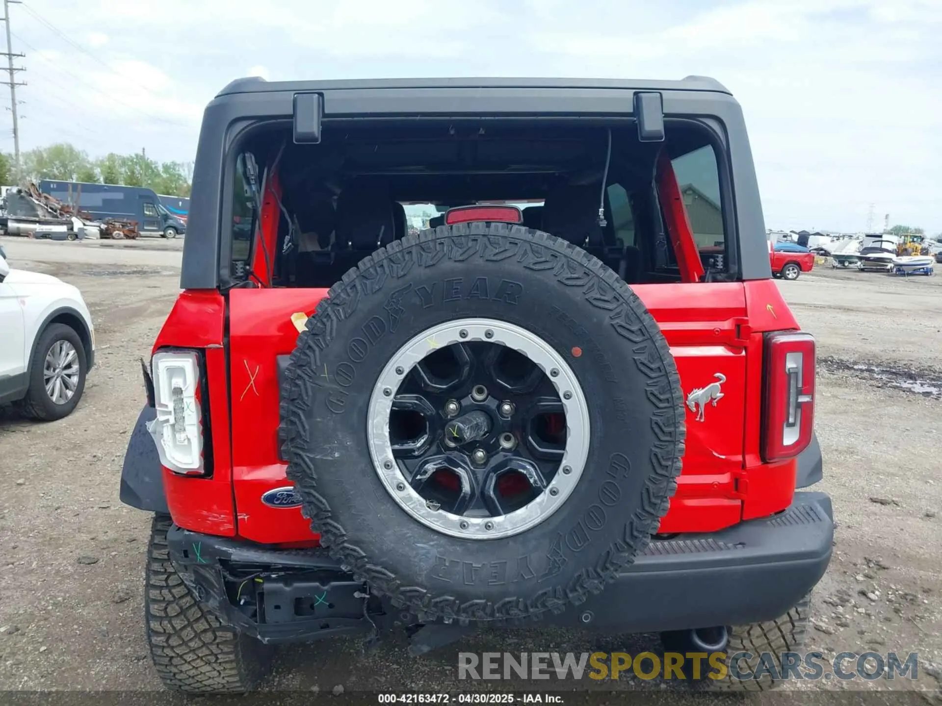 16 Photograph of a damaged car 1FMEE9BPXRLA25338 FORD BRONCO 2024