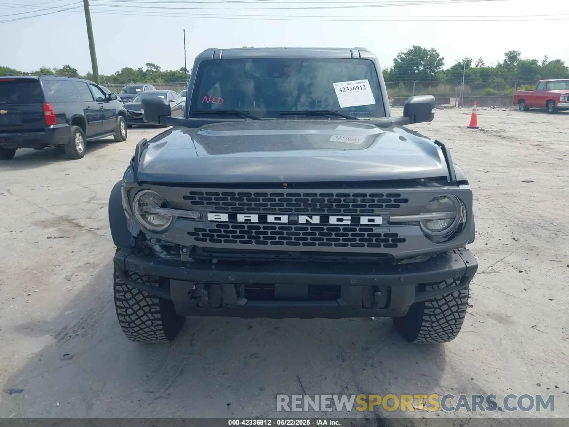 12 Photograph of a damaged car 1FMEE9BPXRLB28517 FORD BRONCO 2024