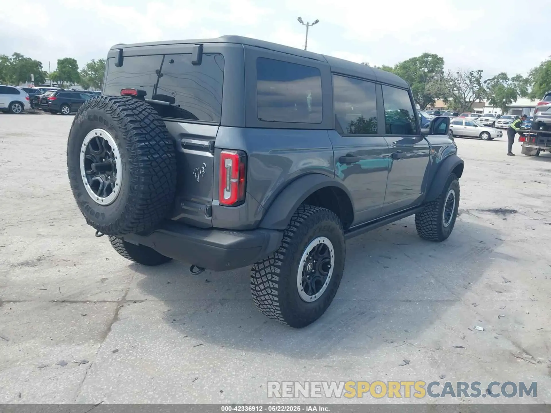 4 Photograph of a damaged car 1FMEE9BPXRLB28517 FORD BRONCO 2024