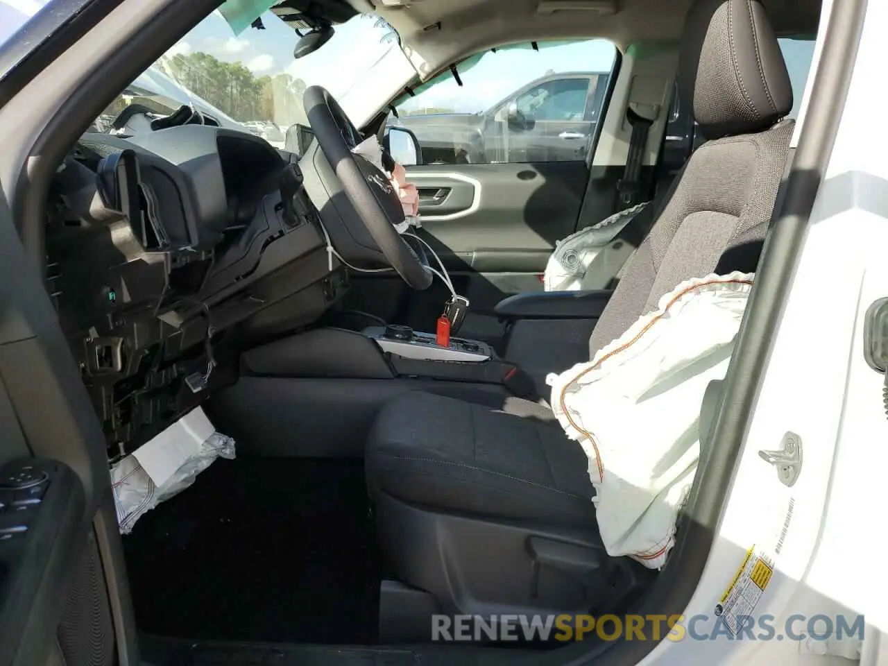 7 Photograph of a damaged car 3FMCR9B6XRRF30638 FORD BRONCO 2024