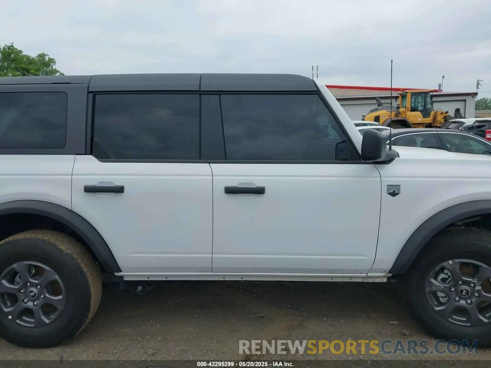 13 Photograph of a damaged car 1FMDE7BH3SLA43663 FORD BRONCO 2025