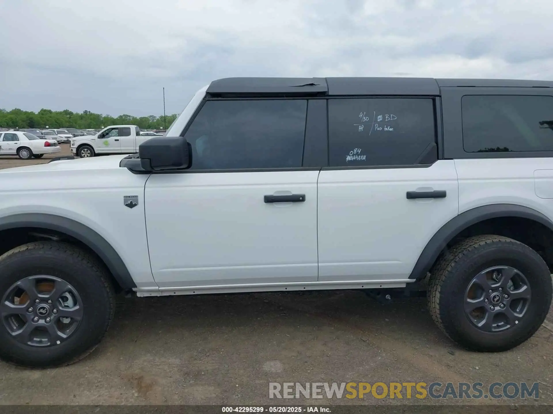 14 Photograph of a damaged car 1FMDE7BH3SLA43663 FORD BRONCO 2025