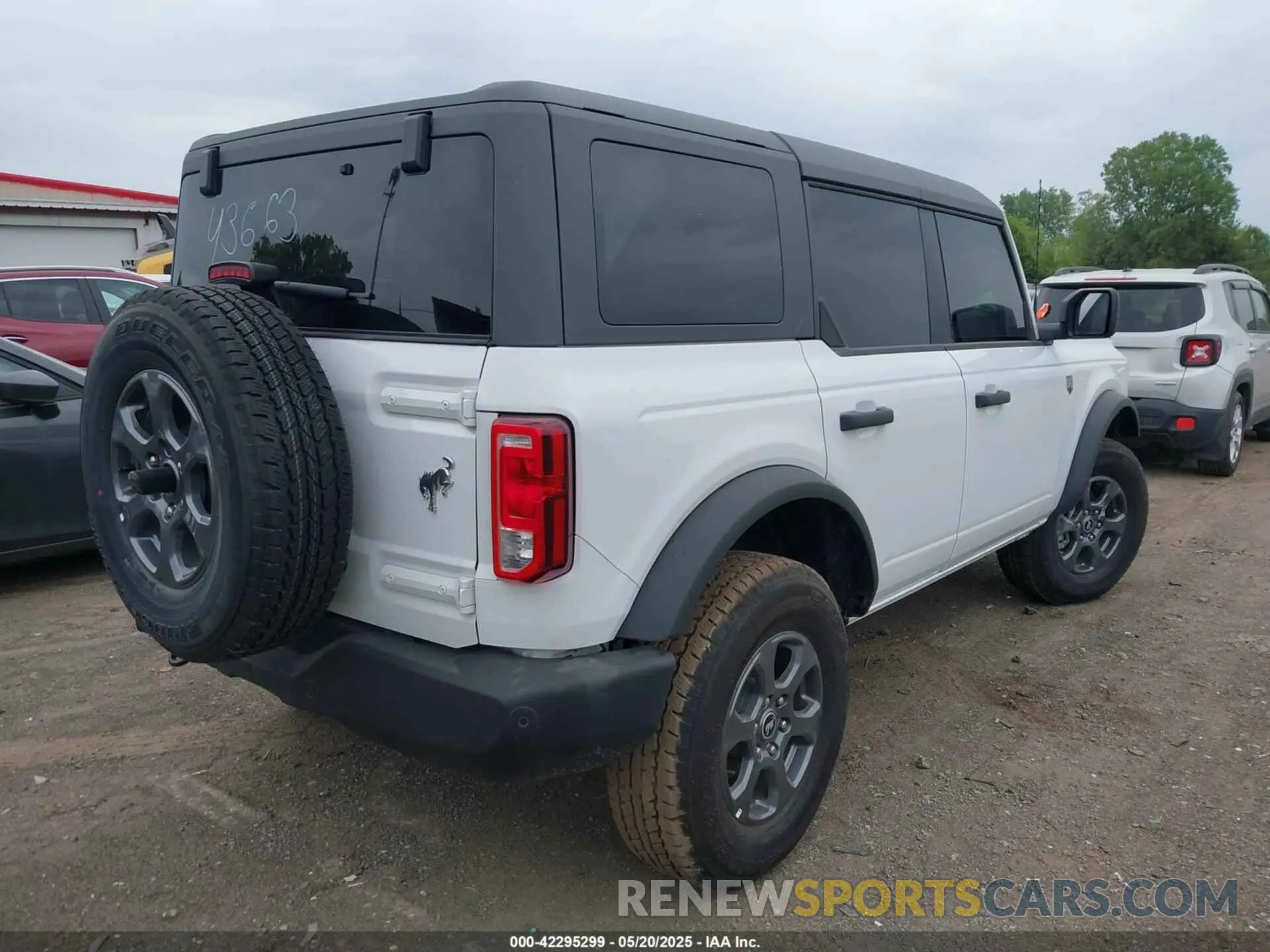 4 Photograph of a damaged car 1FMDE7BH3SLA43663 FORD BRONCO 2025