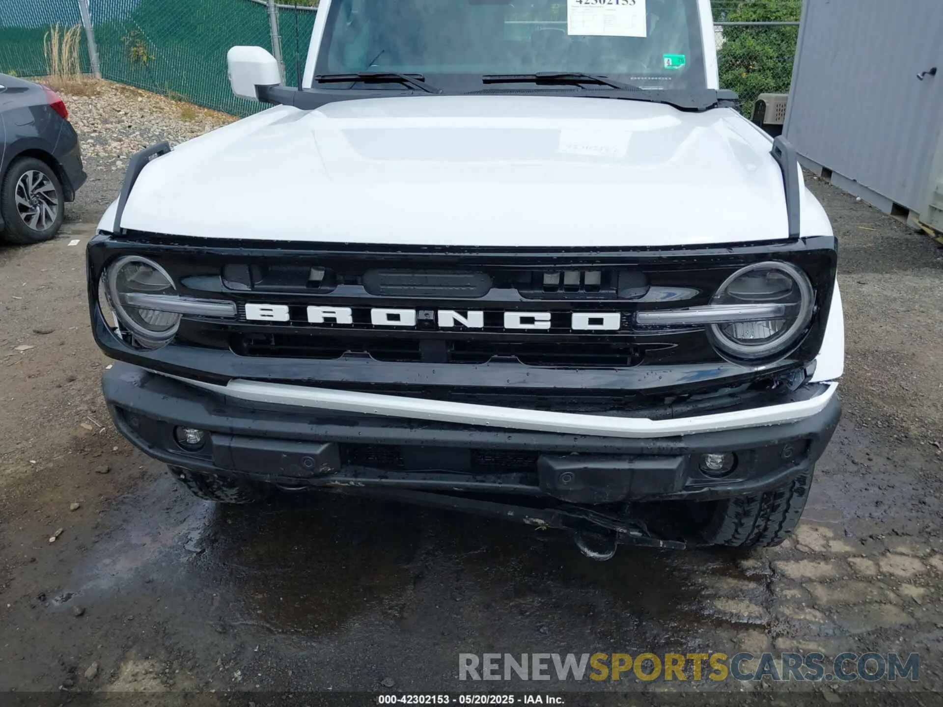 18 Photograph of a damaged car 1FMDE8BH3SLA68925 FORD BRONCO 2025