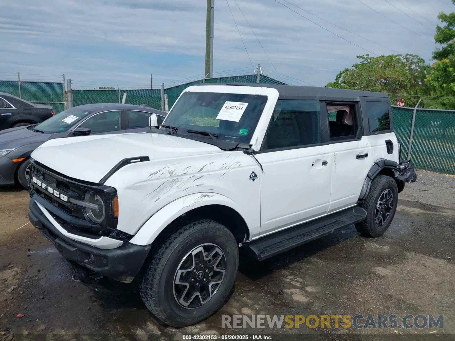 2 Photograph of a damaged car 1FMDE8BH3SLA68925 FORD BRONCO 2025
