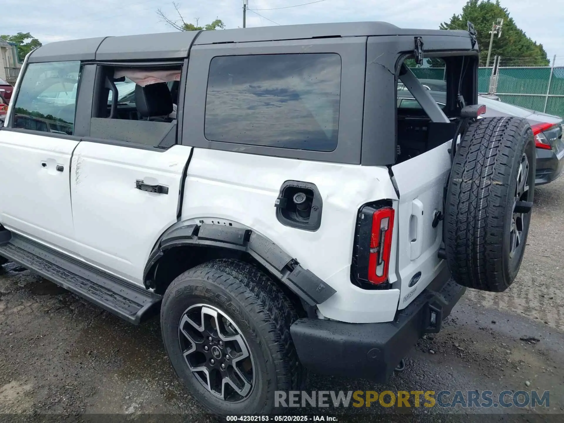 6 Photograph of a damaged car 1FMDE8BH3SLA68925 FORD BRONCO 2025