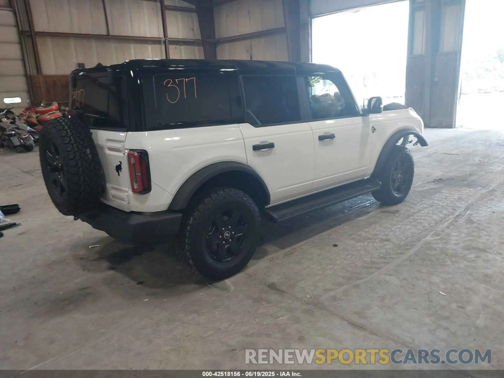4 Photograph of a damaged car 1FMEE8BPXSLA68836 FORD BRONCO 2025