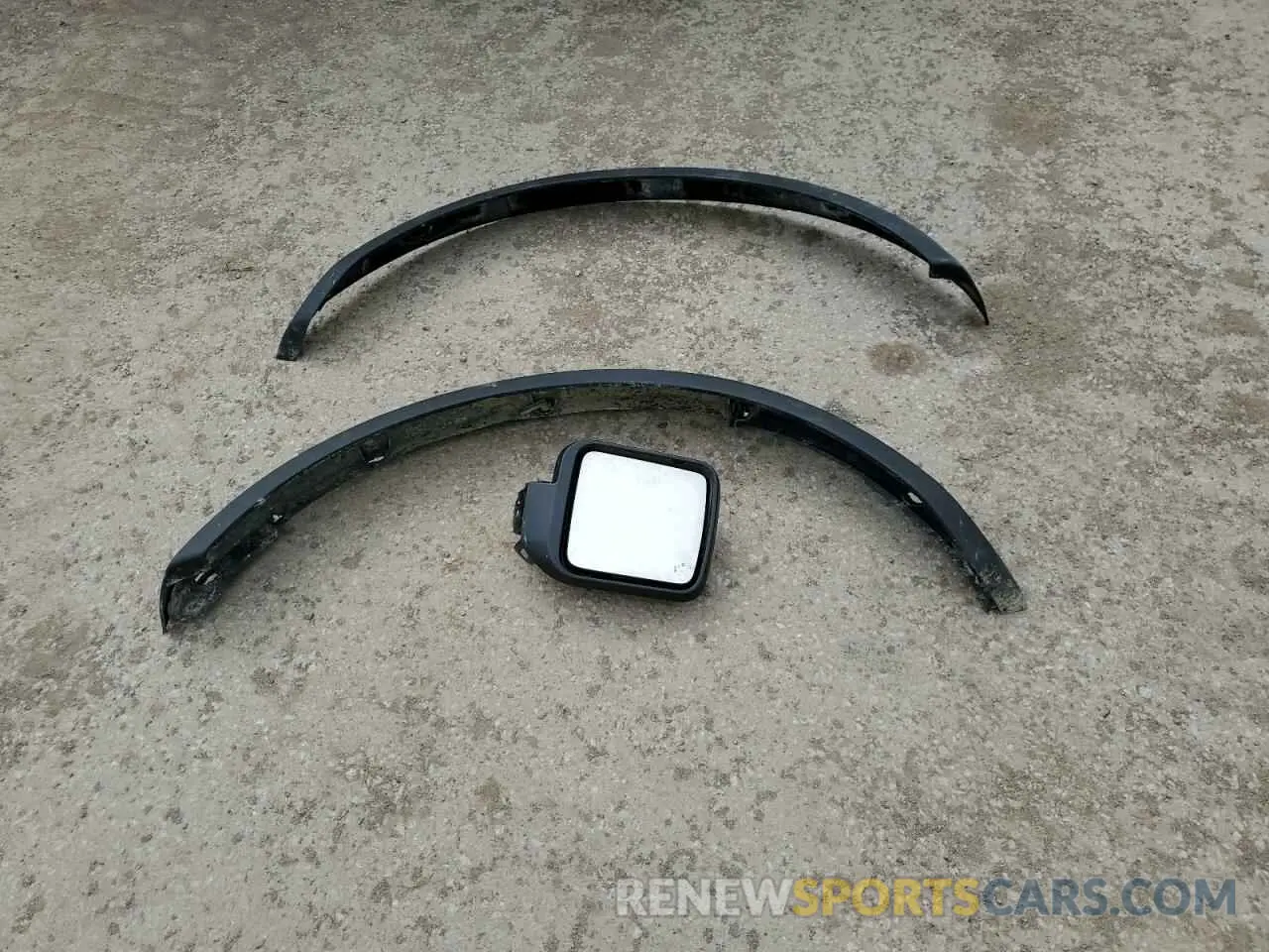 13 Photograph of a damaged car 1FMDE7BH7RLA34989 FORD BRONCO BIG 2024