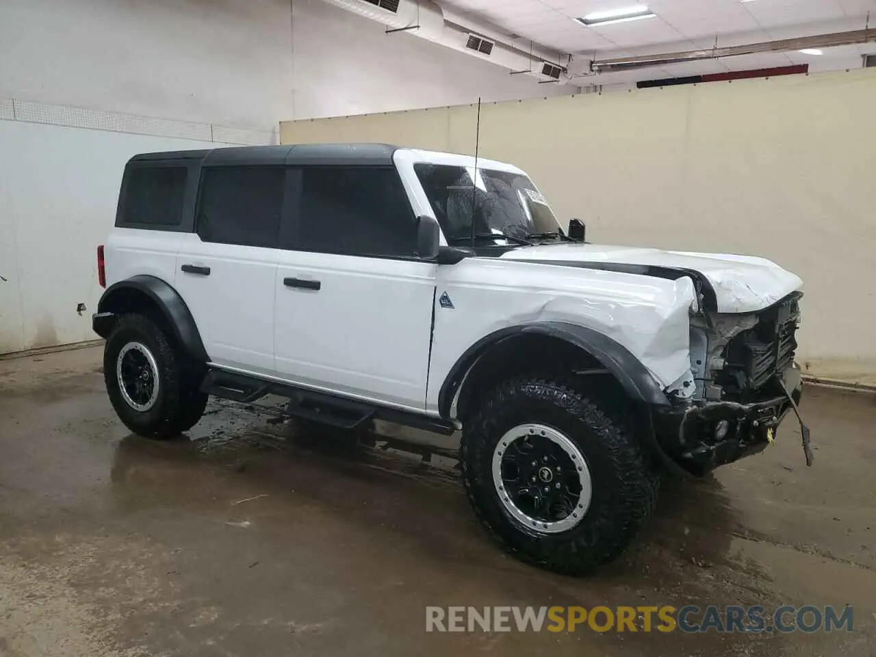 4 Photograph of a damaged car 1FMEE1BP7RLA56385 FORD BRONCO BLA 2024