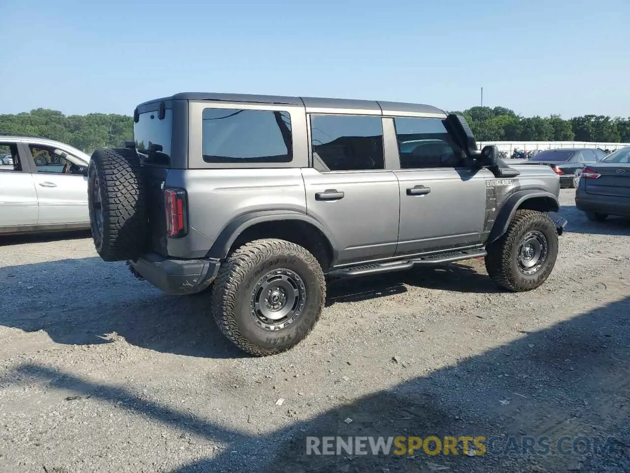 3 Photograph of a damaged car 1FMEE4HHXRLA15783 FORD BRONCO EVE 2024