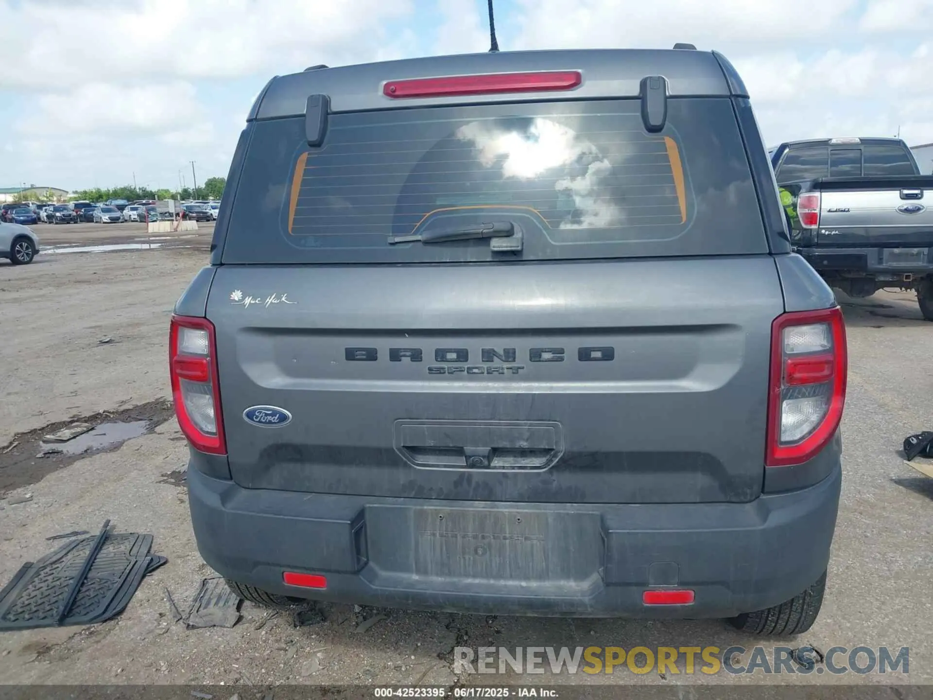 17 Photograph of a damaged car 3FMCR9A64MRA56907 FORD BRONCO SPORT 2021