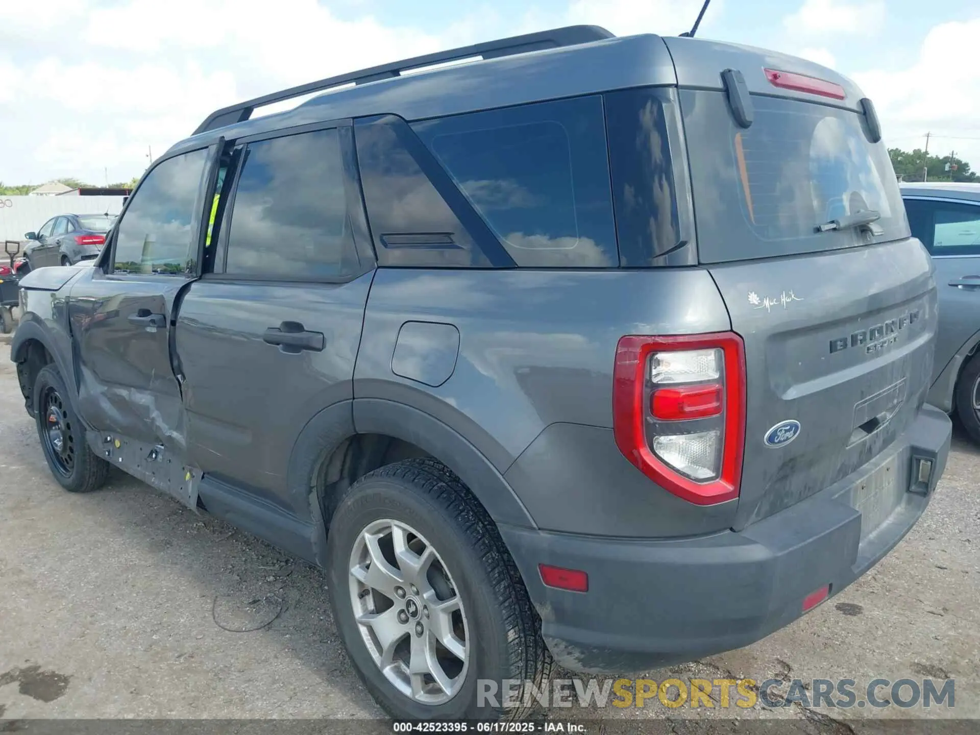 3 Photograph of a damaged car 3FMCR9A64MRA56907 FORD BRONCO SPORT 2021