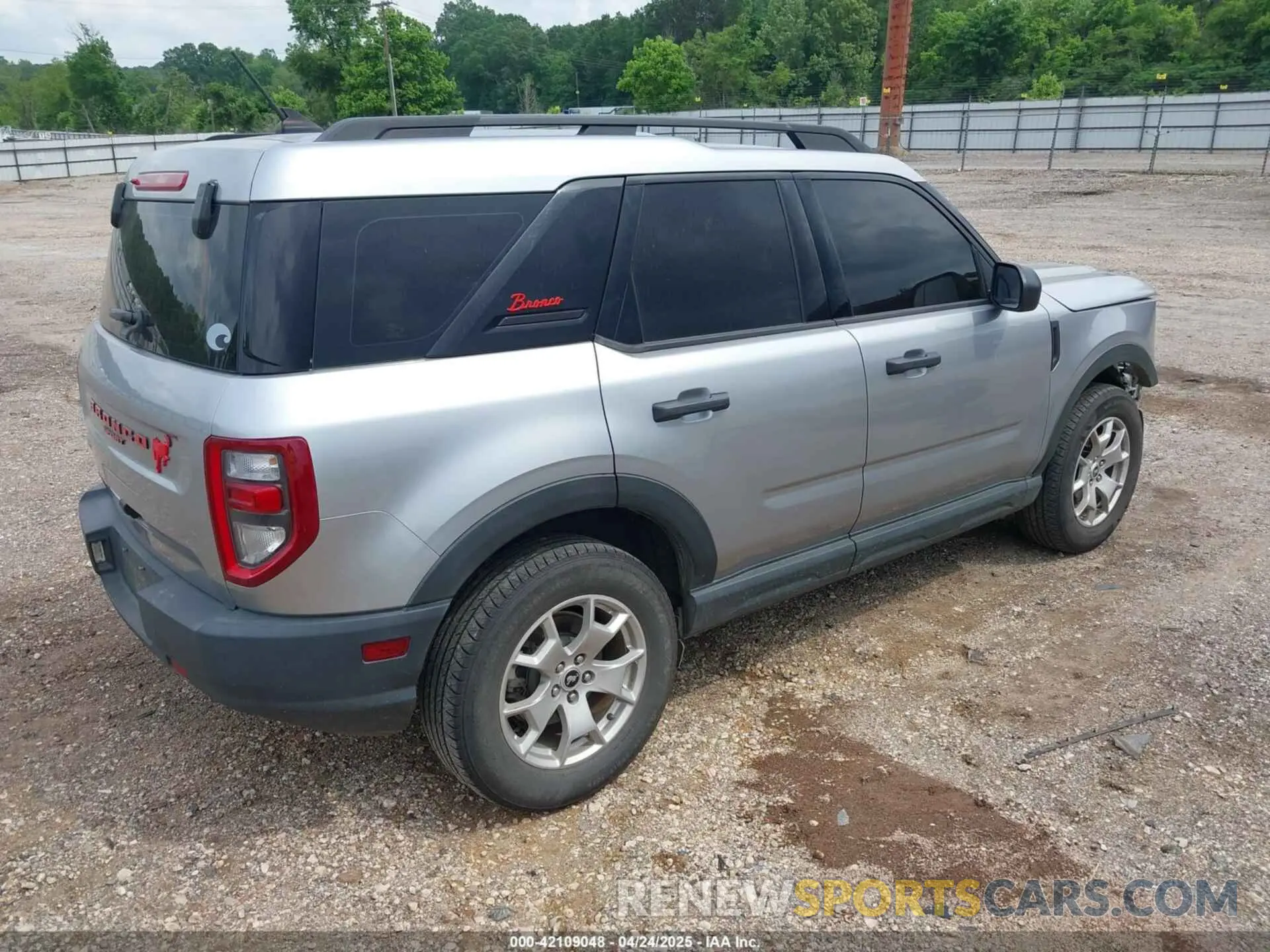 4 Photograph of a damaged car 3FMCR9A69MRA54294 FORD BRONCO SPORT 2021