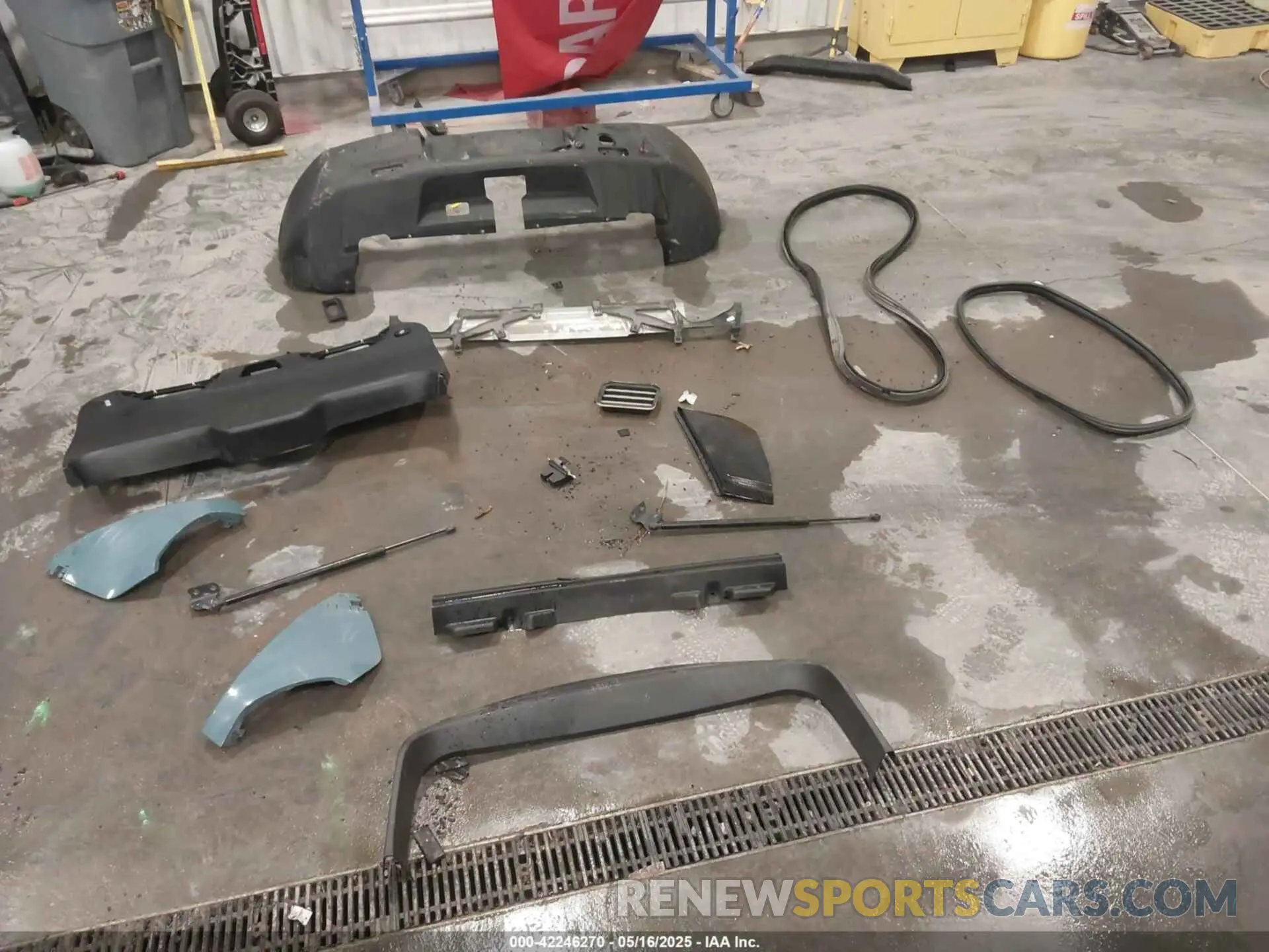 12 Photograph of a damaged car 3FMCR9B60MRA09341 FORD BRONCO SPORT 2021