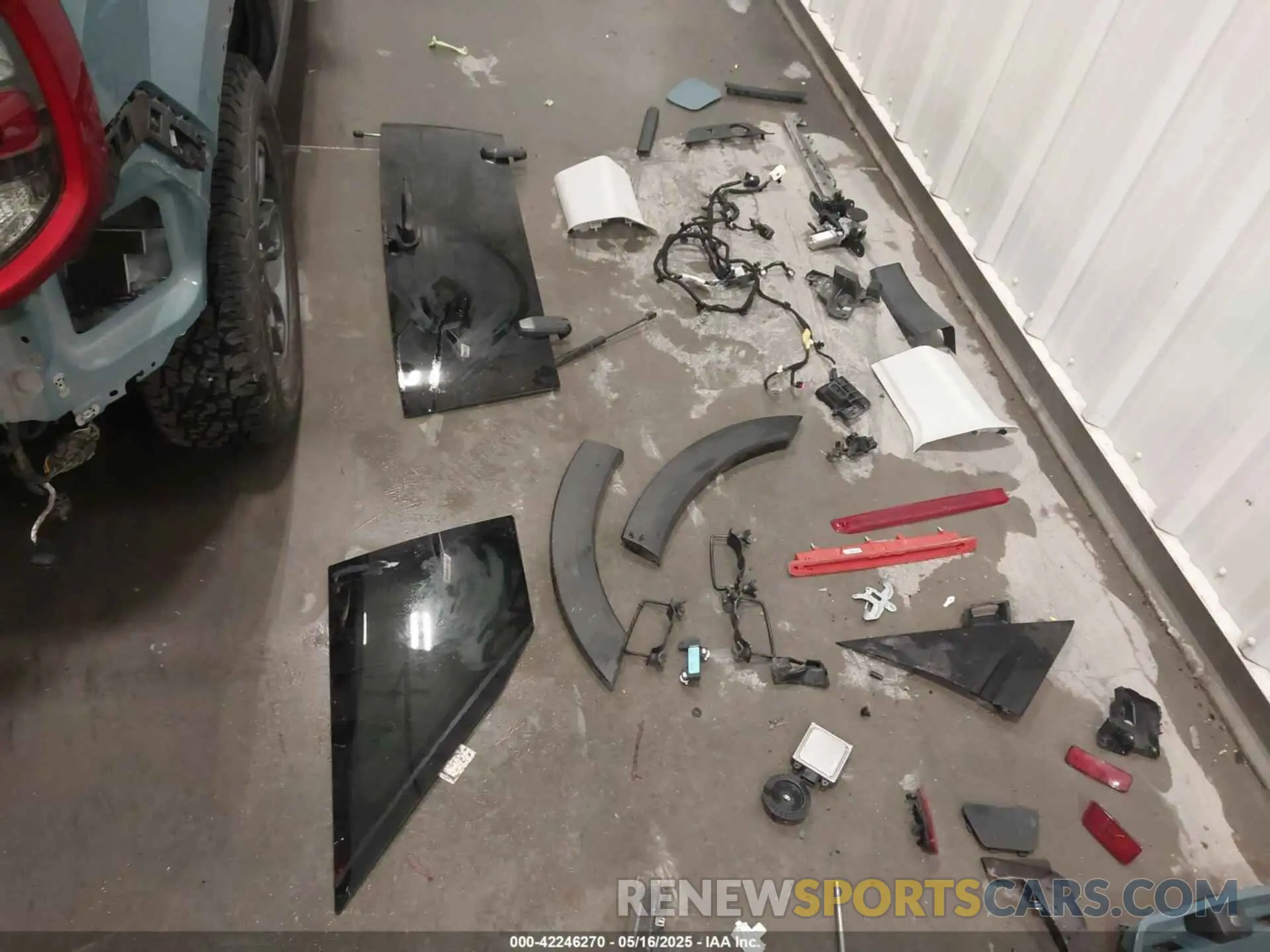 19 Photograph of a damaged car 3FMCR9B60MRA09341 FORD BRONCO SPORT 2021