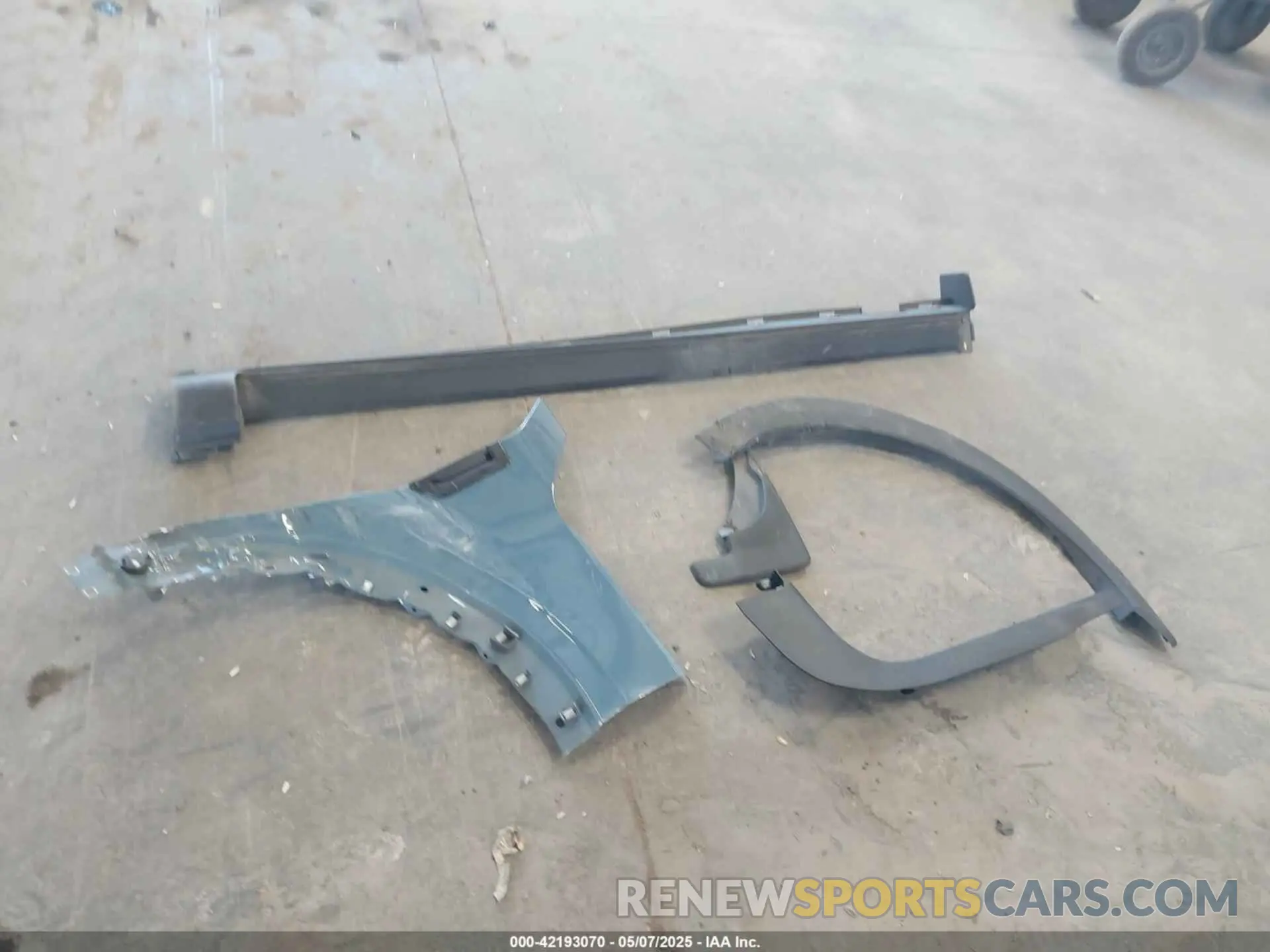 12 Photograph of a damaged car 3FMCR9B61MRA57561 FORD BRONCO SPORT 2021