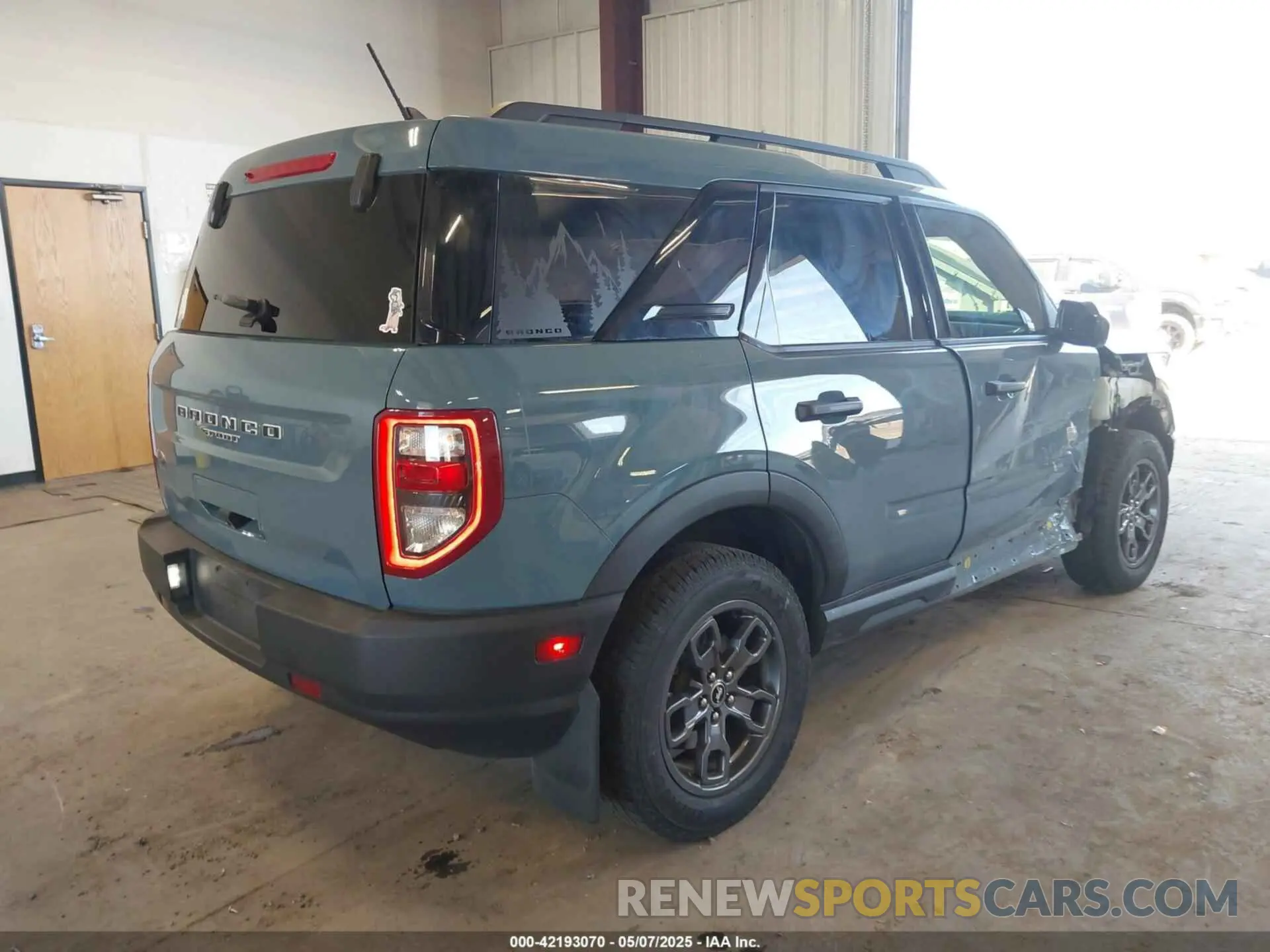 4 Photograph of a damaged car 3FMCR9B61MRA57561 FORD BRONCO SPORT 2021