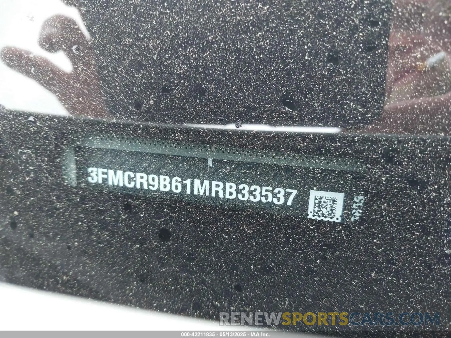 17 Photograph of a damaged car 3FMCR9B61MRB33537 FORD BRONCO SPORT 2021