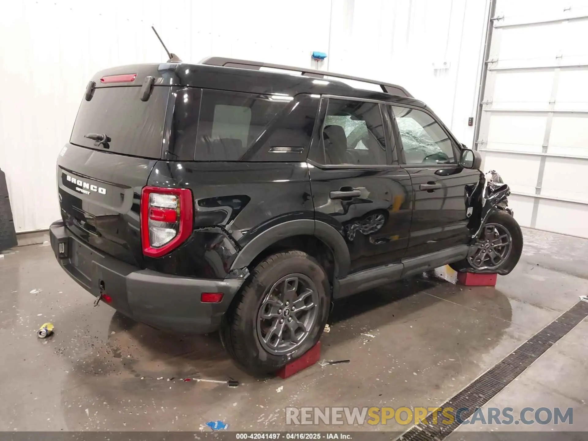 4 Photograph of a damaged car 3FMCR9B62MRA26576 FORD BRONCO SPORT 2021