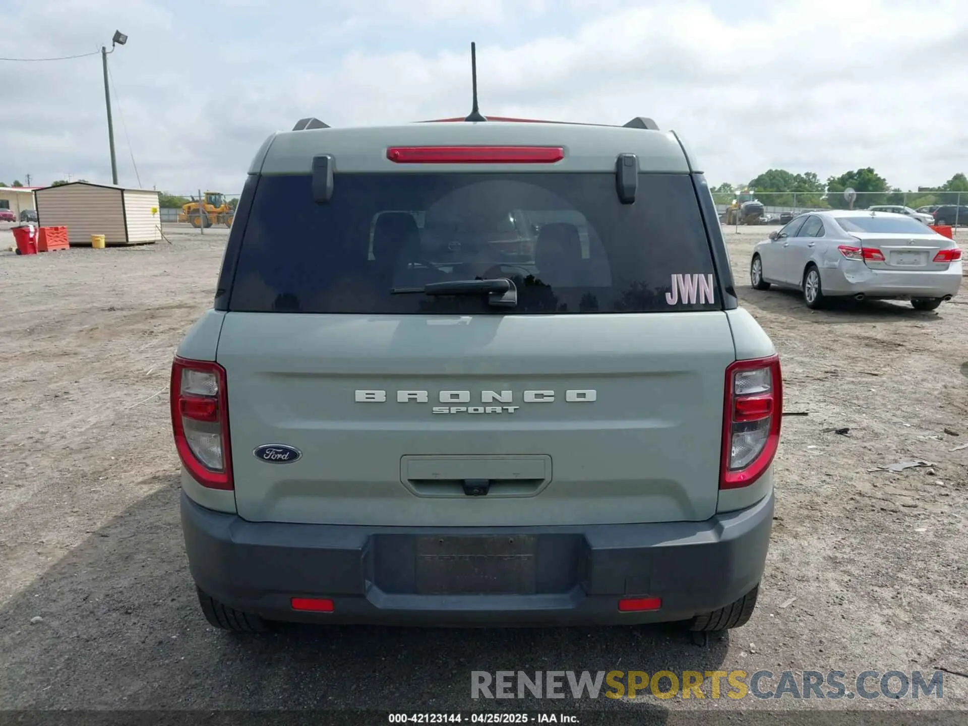 17 Photograph of a damaged car 3FMCR9B62MRA92111 FORD BRONCO SPORT 2021