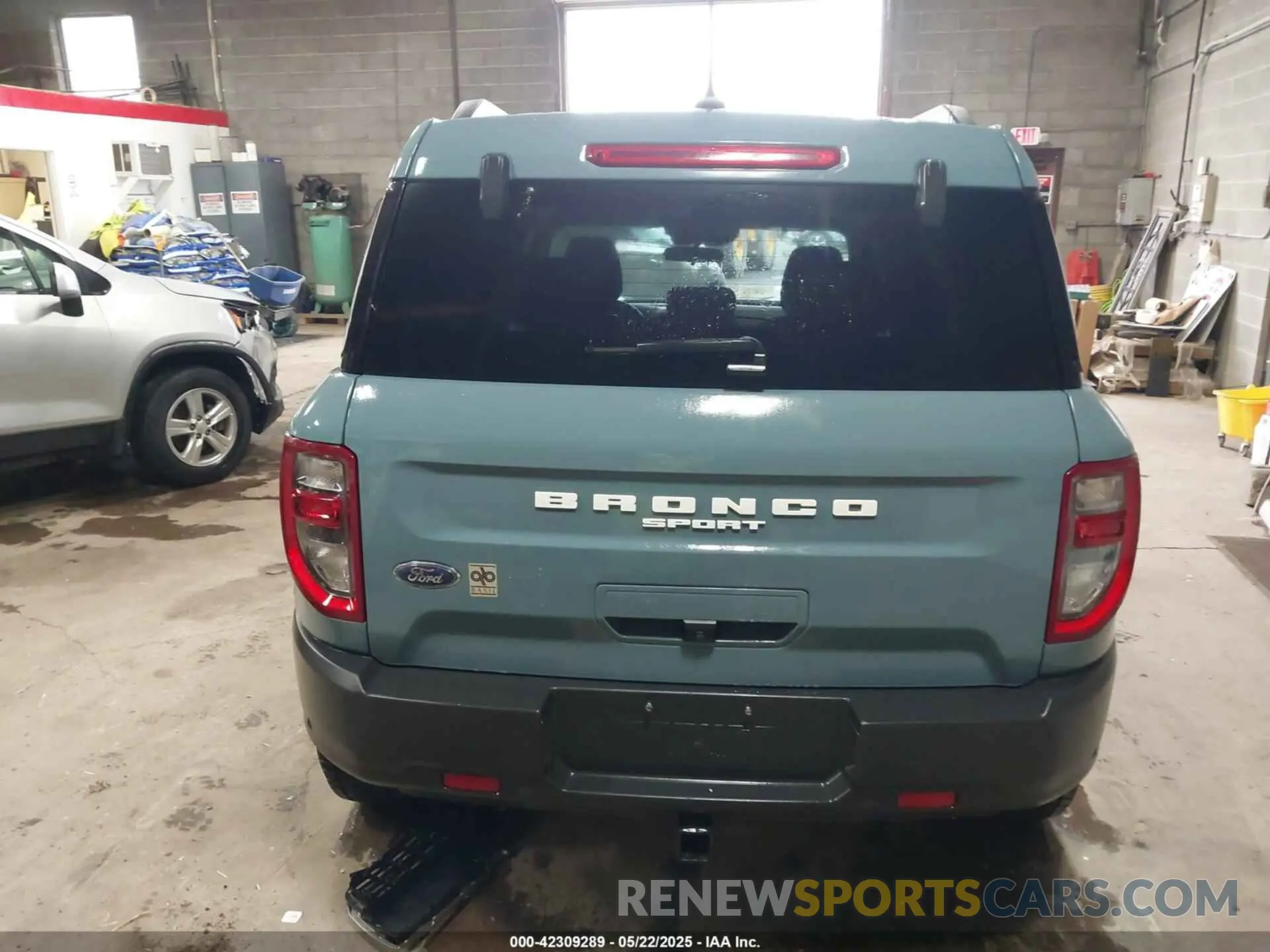 16 Photograph of a damaged car 3FMCR9B63MRA37571 FORD BRONCO SPORT 2021