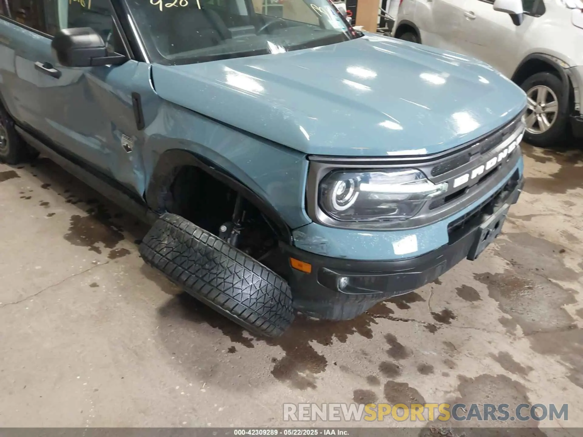 6 Photograph of a damaged car 3FMCR9B63MRA37571 FORD BRONCO SPORT 2021