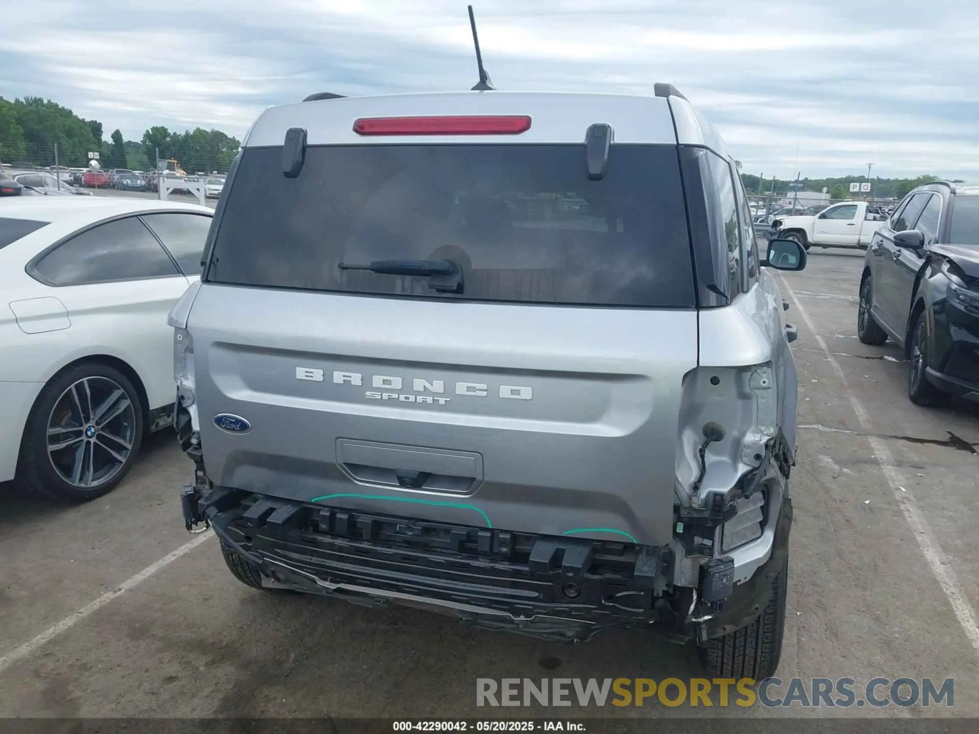 17 Photograph of a damaged car 3FMCR9B64MRB24766 FORD BRONCO SPORT 2021